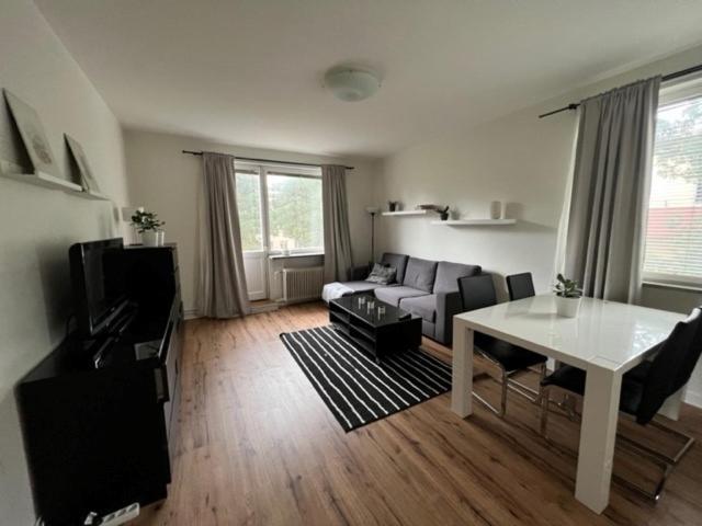 Apartament Flatin Erbjuder Laegenheter I Soedra Sztokholm Zewnętrze zdjęcie
