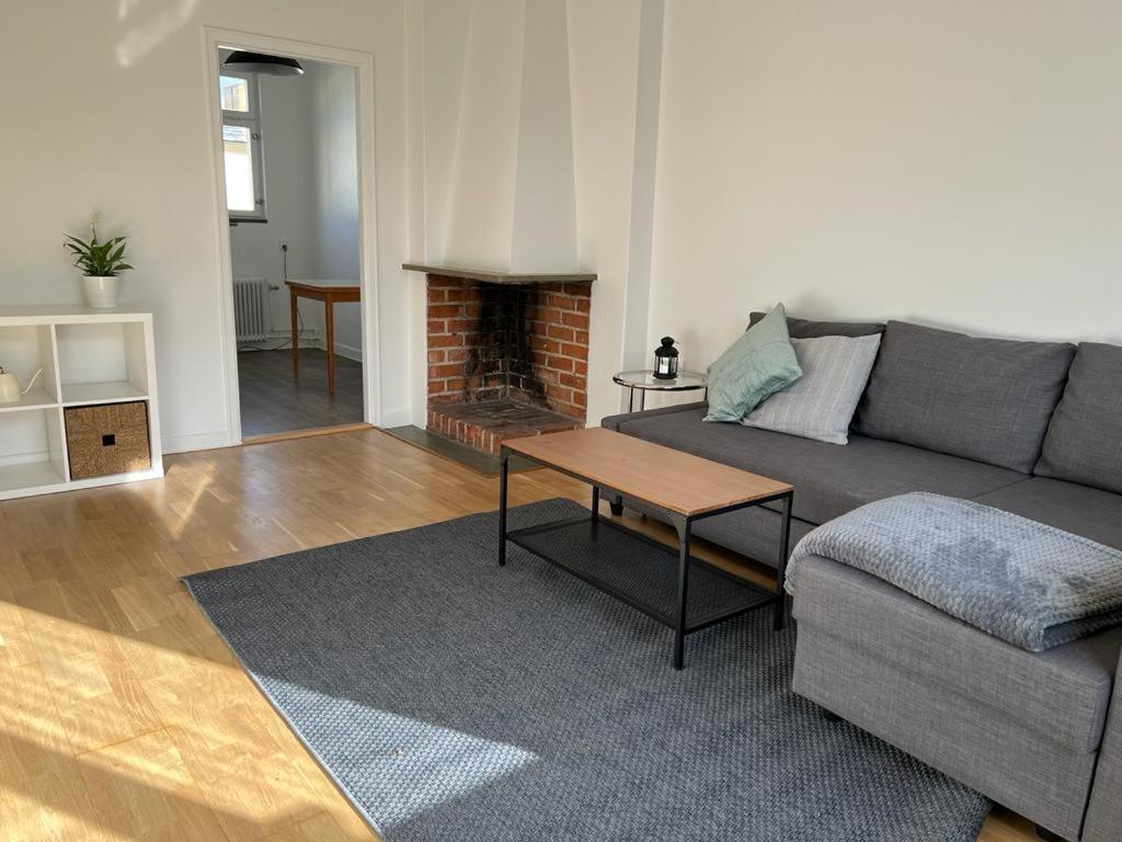 Apartament Flatin Erbjuder Laegenheter I Soedra Sztokholm Zewnętrze zdjęcie