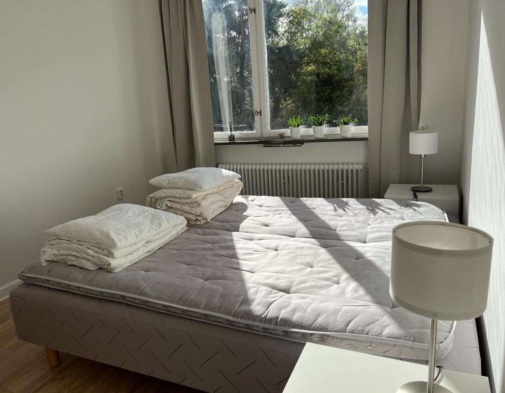 Apartament Flatin Erbjuder Laegenheter I Soedra Sztokholm Zewnętrze zdjęcie