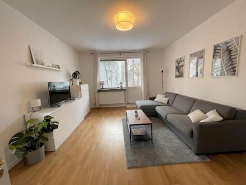 Apartament Flatin Erbjuder Laegenheter I Soedra Sztokholm Zewnętrze zdjęcie