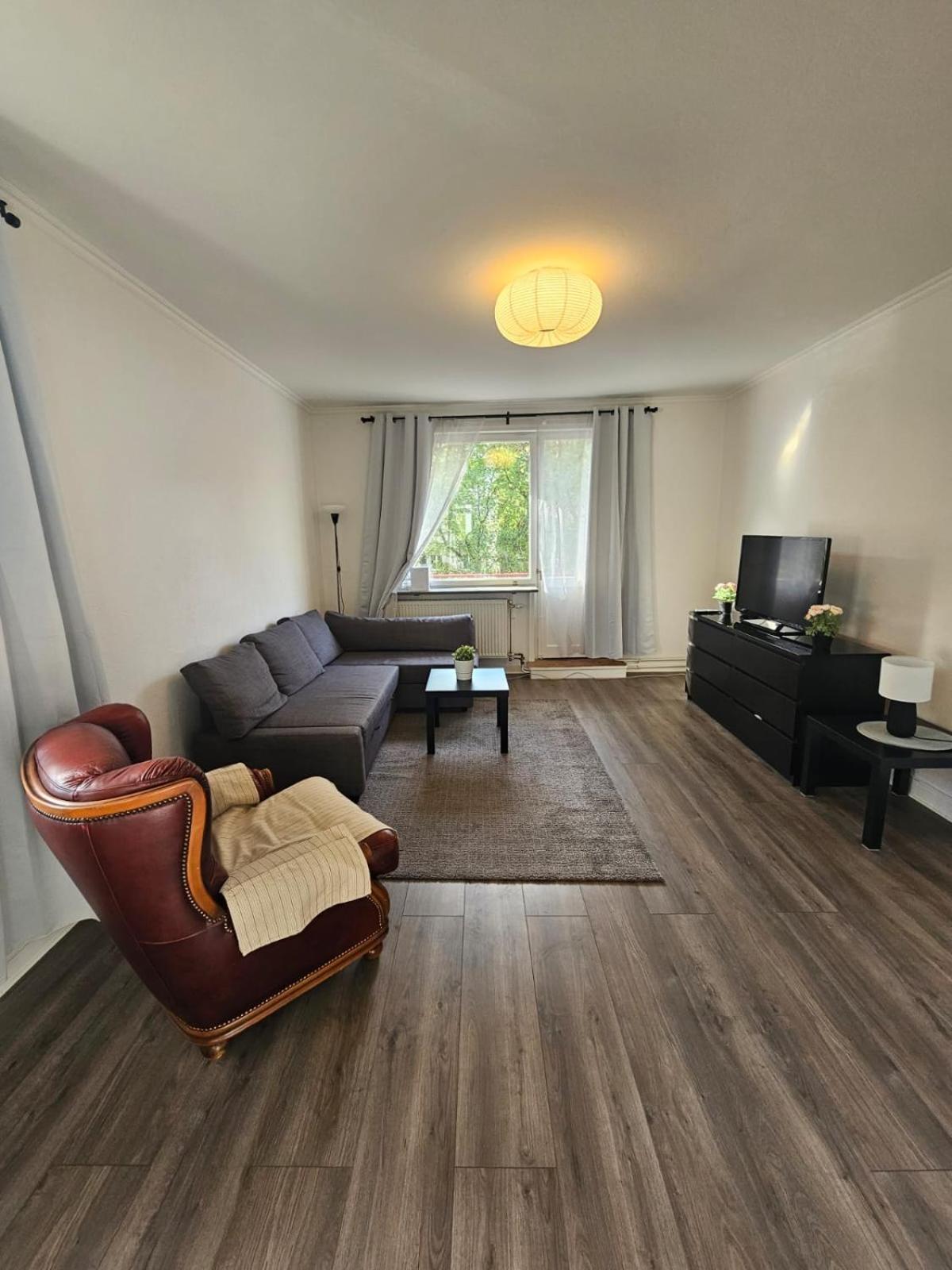 Apartament Flatin Erbjuder Laegenheter I Soedra Sztokholm Zewnętrze zdjęcie